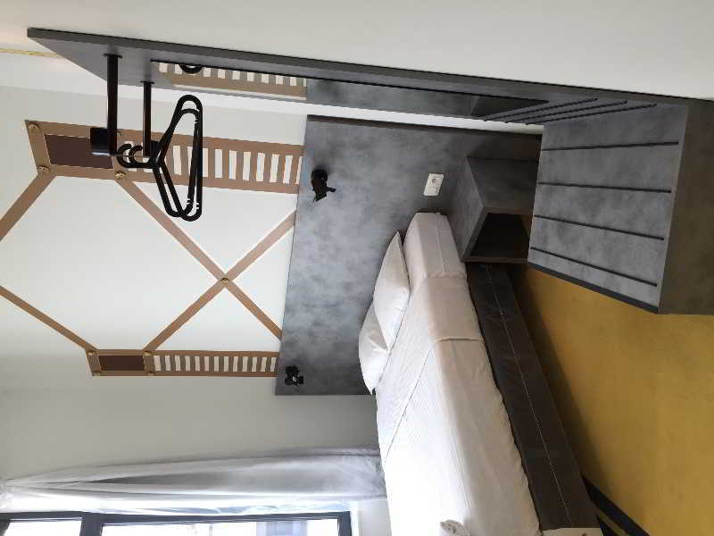 Saint-Gilles Nekotel Concept Art Hotel מראה חיצוני תמונה